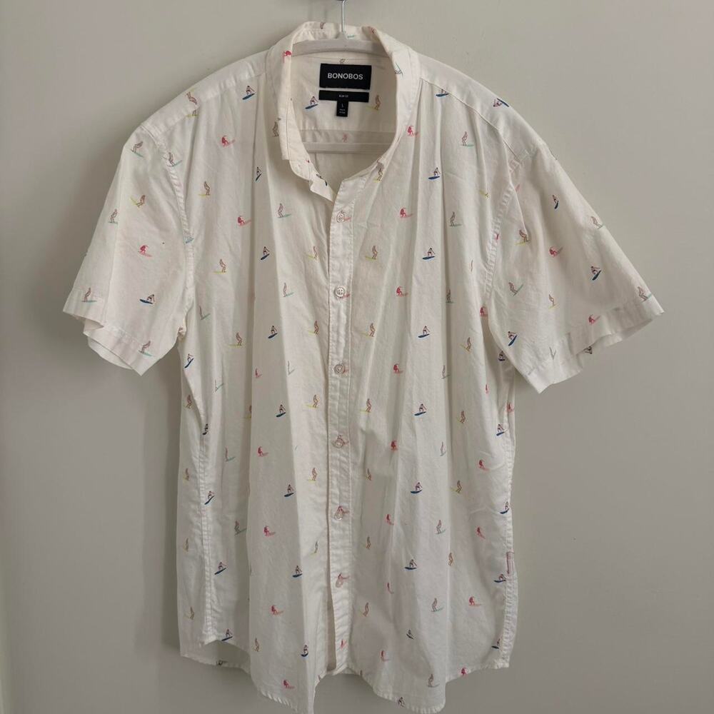 men’s white BONOBOS short sleeve button-down shirt with multicolored surfers [L]